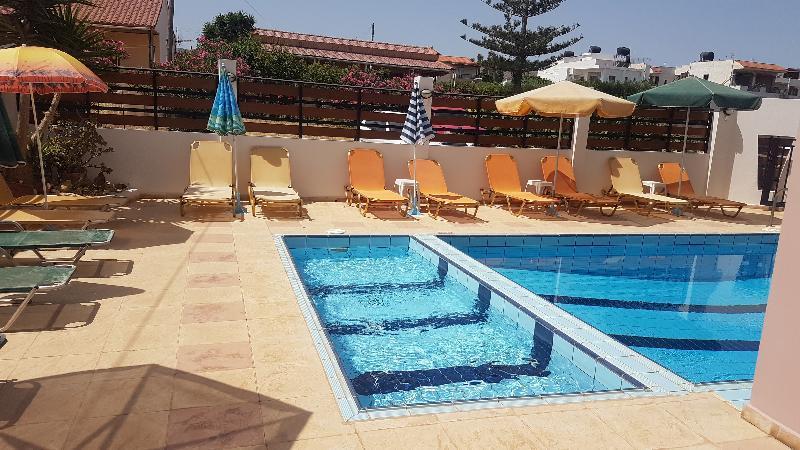 Hotel Blue Sky Apts Gouves